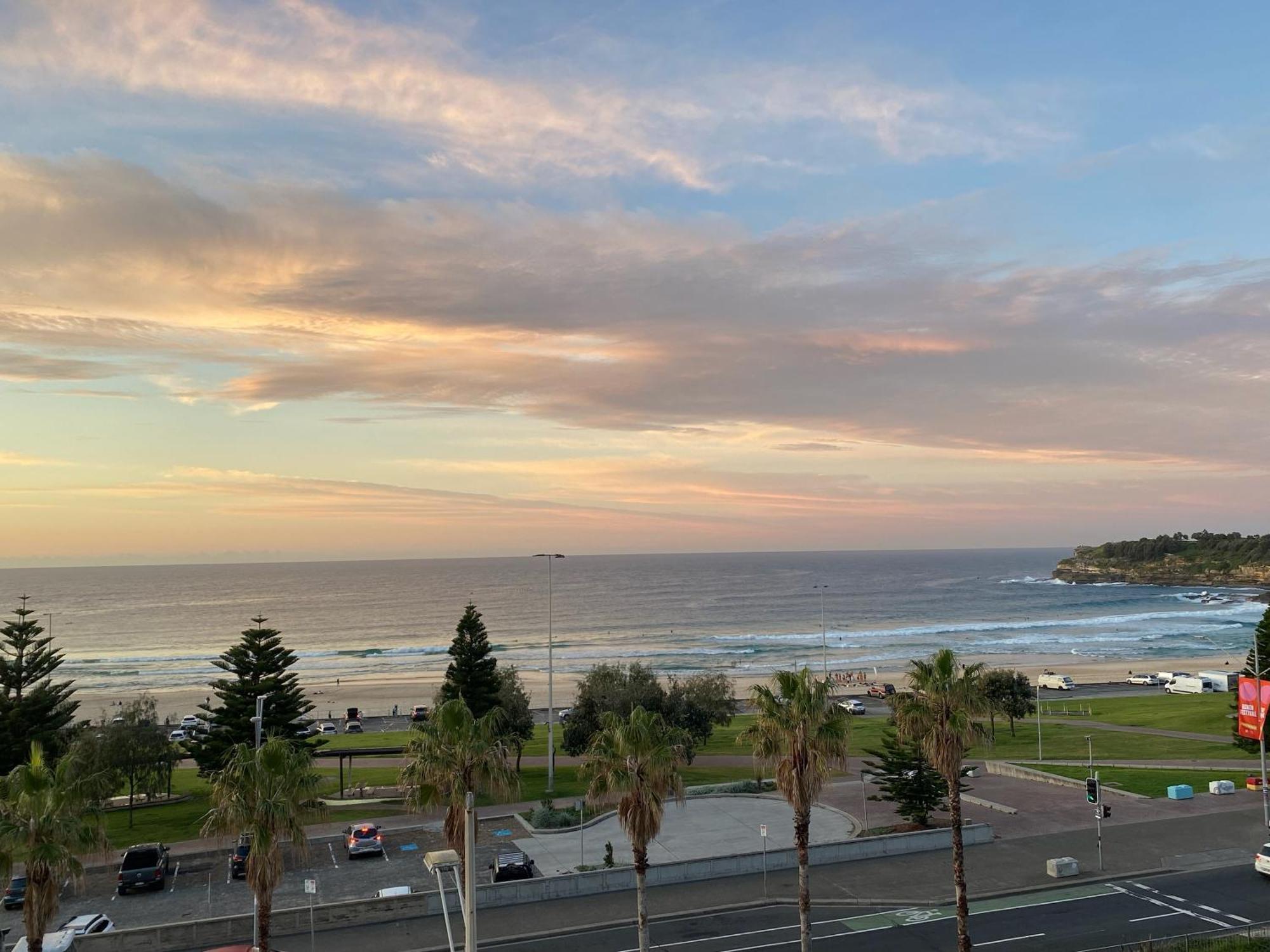 Bondi Beach Waves Beachfront Apartment Sydney Esterno foto